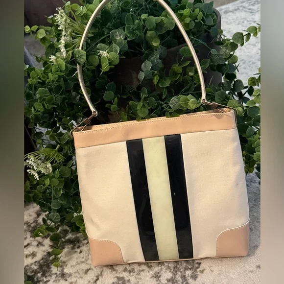 Gucci Canvas Tote Bag – Beige & Black Stripe with Gold Logo - Picture 3 of 15